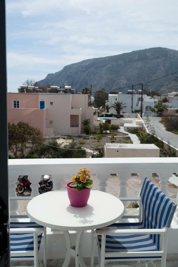 Avraki Hotel Kamári Exterior foto